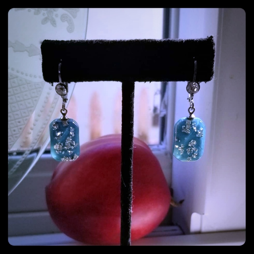 Vintage Lucite Turquoise Foil Bead earrings